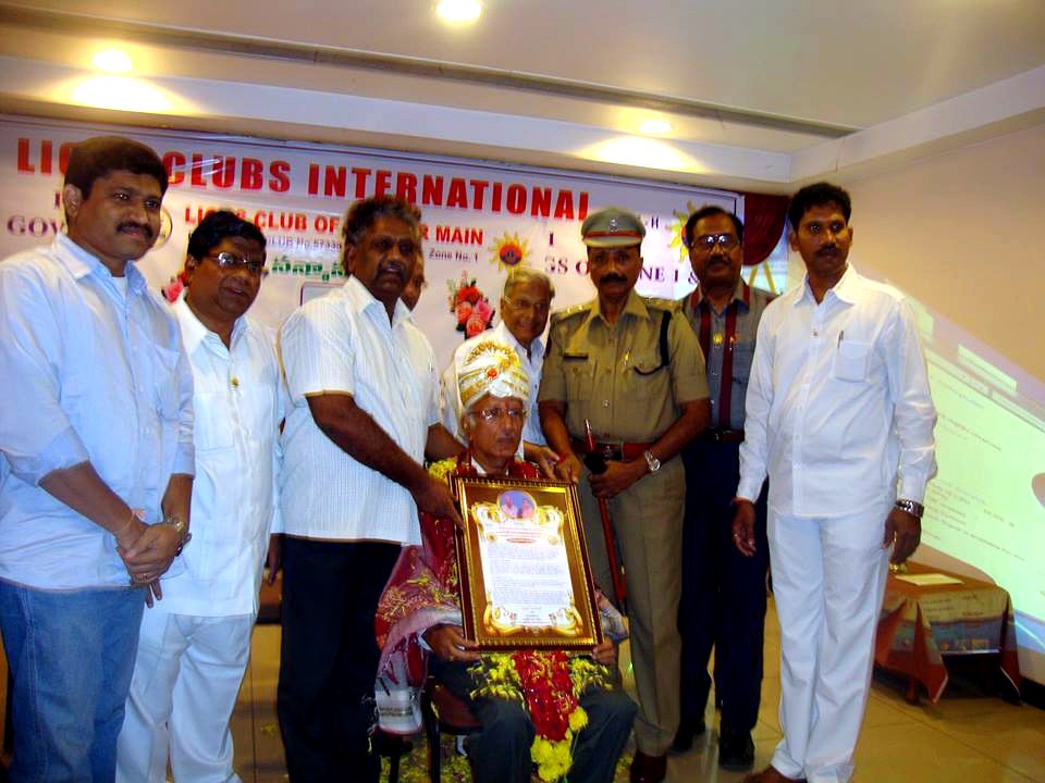 Ravi Thota at a Lions Club award event